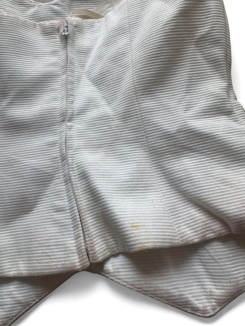 Vintage Christian Dior white corset bustier top with black buttons. Size 2 - Picture 5 of 8